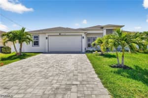 10 35th Avenue, Cape Coral, FL 33993 - MLS#2026019191