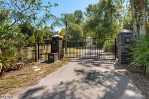 15985 Briarcliff Lane, Fort Myers, FL 33912 - MLS#2026019214