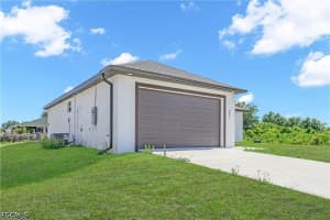 3611 18th Street, Lehigh Acres, FL 33976 - MLS#2026019249