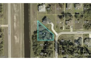 4200 Loraine Avenue, Lehigh Acres, FL 33976 - MLS#2026019261