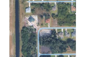 4200 Loraine Avenue, Lehigh Acres, FL 33976 - MLS#2026019261