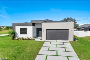 3927 38th Street, Cape Coral, FL 33993 - MLS#2026019287