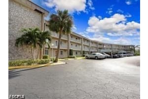 2264 Winkler Ave 107, Fort Myers