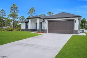 2806 18th Street, Lehigh Acres, FL 33971 - MLS#2026019354