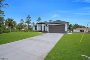 2806 18th Street, Lehigh Acres, FL 33971 - MLS#2026019354