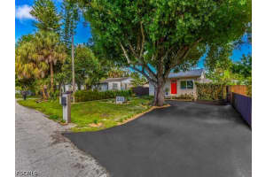 448 Santa Cruz Street, North Fort Myers, FL 33903 - MLS#2026019443