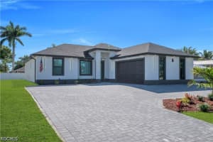 807 Nicholas Pkwy W, Cape Coral