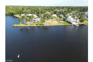 4567 Riverside Drive, Fort Myers, FL 33905 - MLS#2026019565