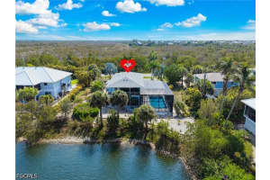 589 Rabbit Rd, Sanibel
