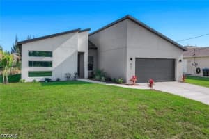 421 19th Terrace, Cape Coral, FL 33909 - MLS#2026019796