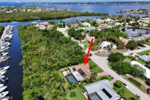 880 Deep Lagoon Lane, Fort Myers, FL 33919 - MLS#2026019861