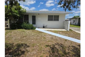 1117 Vineyard St, Lehigh Acres
