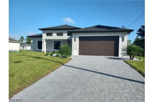 715 Long Island St E, Lehigh Acres, FL 33974-5955 - MLS#2026019911