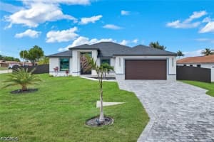 2419 Country Club Boulevard, Cape Coral, FL 33990 - MLS#2026019984
