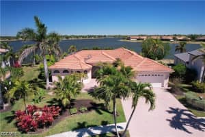 2202 Grove Dr, Naples