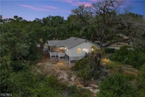 975 Caloosa Estates Drive, Labelle, FL 33935 - MLS#2026020405