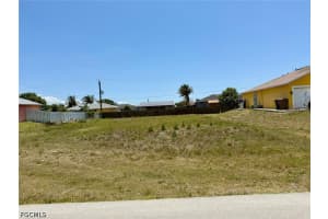 4517 7th Street, Lehigh Acres, FL 33971 - MLS#2026020436