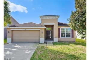 7529 Forest Mere Dr, Riverview
