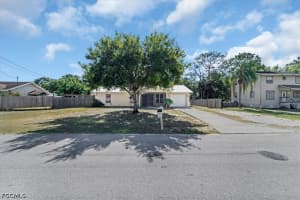 575 Sabal Palm Court, Labelle, FL 33935 - MLS#2026020611