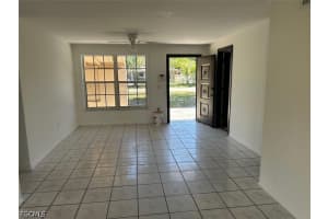 2571 Parkway Street, Fort Myers, FL 33901 - MLS#2026020650