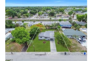 1527 Gardenia Avenue, Fort Myers, FL 33916 - MLS#2026020686
