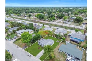 1527 Gardenia Avenue, Fort Myers, FL 33916 - MLS#2026020686