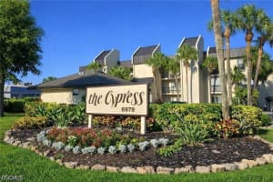 6979 Winkler Rd 111, Fort Myers