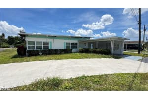 8140 Cleaves Rd, North Fort Myers