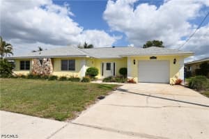 4520 Vinsetta Ave, North Fort Myers