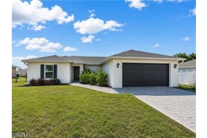 2728 5th Place, Cape Coral, FL 33909 - MLS#2026021065