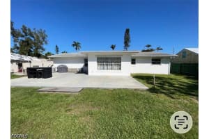 25 Estate Drive, North Fort Myers, FL 33917 - MLS#2026021145