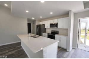 202 25th Place, Cape Coral, FL 33993 - MLS#2026021261
