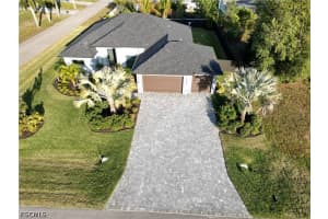 1621 10th Place, Cape Coral, FL 33991 - MLS#2026021288