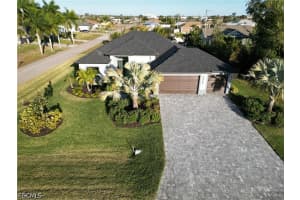 1621 10th Place, Cape Coral, FL 33991 - MLS#2026021288