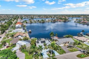 719 El Dorado Parkway, Cape Coral, FL 33914 - MLS#2026021388