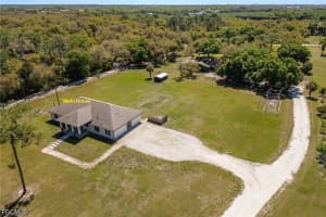 5535 COUNTY ROAD 78, Labelle, FL 33935 - MLS#2026022111