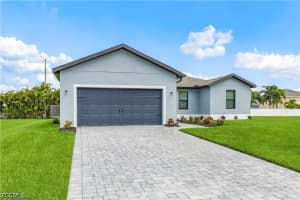 309 Trafalgar Parkway, Cape Coral, FL 33991 - MLS#2026022117