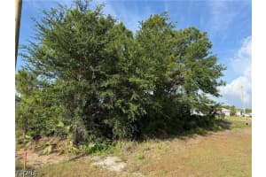 2607 26th Street, Lehigh Acres, FL 33976 - MLS#2026022145
