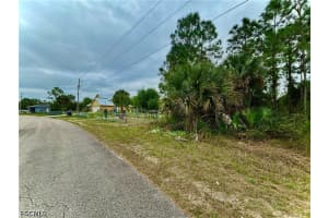 313 Selkirk Avenue, Lehigh Acres, FL 33974 - MLS#2026022175