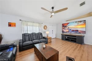 515 Gleason Pkwy, Cape Coral, FL 33914, - MLS#2026022319