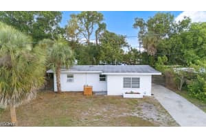 912 Hibiscus Lane, North Fort Myers, FL 33903 - MLS#2026022540