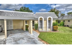 9 Park Lane Circle, Lehigh Acres, FL 33936 - MLS#2026022573