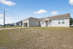 2808 34th Street, Lehigh Acres, FL 33976 - MLS#2026022576