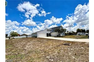 429 44th Street, Cape Coral, FL 33914 - MLS#2026022915