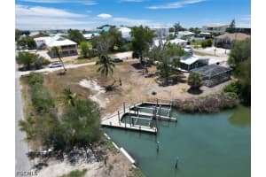 175 Bahia Viaduct, Fort Myers Beach, FL 33931 - MLS#2026023063