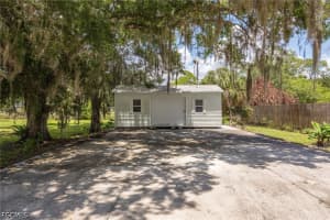 22031 Edwards Drive, Alva, FL 33920 - MLS#2026023085
