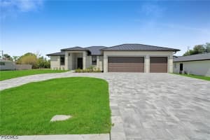 3532 Country Club Blvd, Cape Coral
