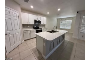 635 6th Place, Cape Coral, FL 33909 - MLS#2026023353