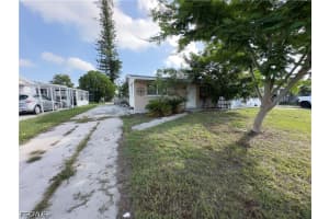1119 Vineyard Place, Lehigh Acres, FL 33936 - MLS#2026023510