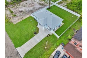546 Louisville Street, Lehigh Acres, FL 33974 - MLS#2026023519